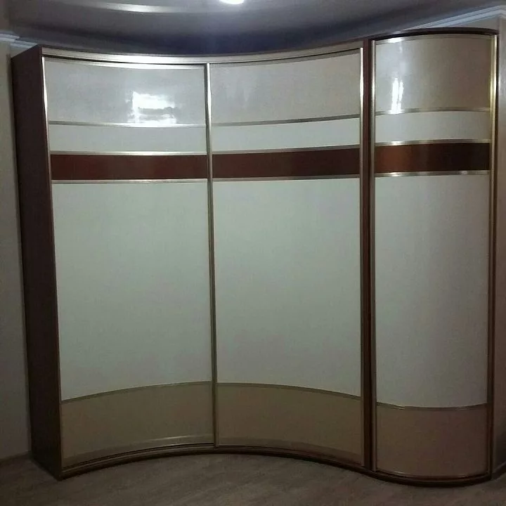 Радиусный шкаф купе 3