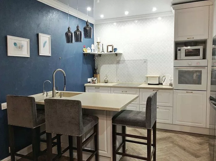 Кухня 550, с островом, белая