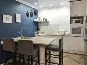 Кухня 550, с островом, белая